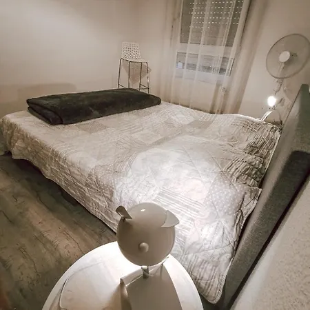 Au Centre De Apartman *